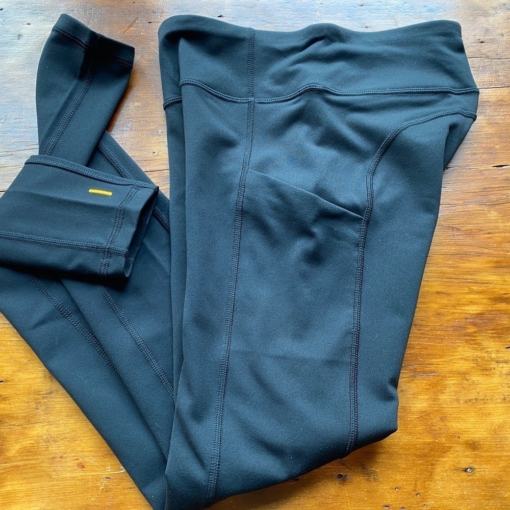 Lucy Power Train Black Compression Leggings Side Pockets
